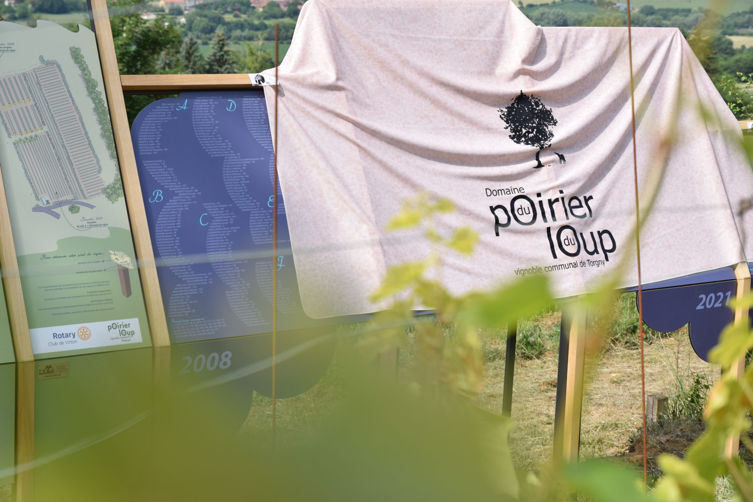 You are currently viewing Le Poirier du Loup inaugure ses nouvelles vignes