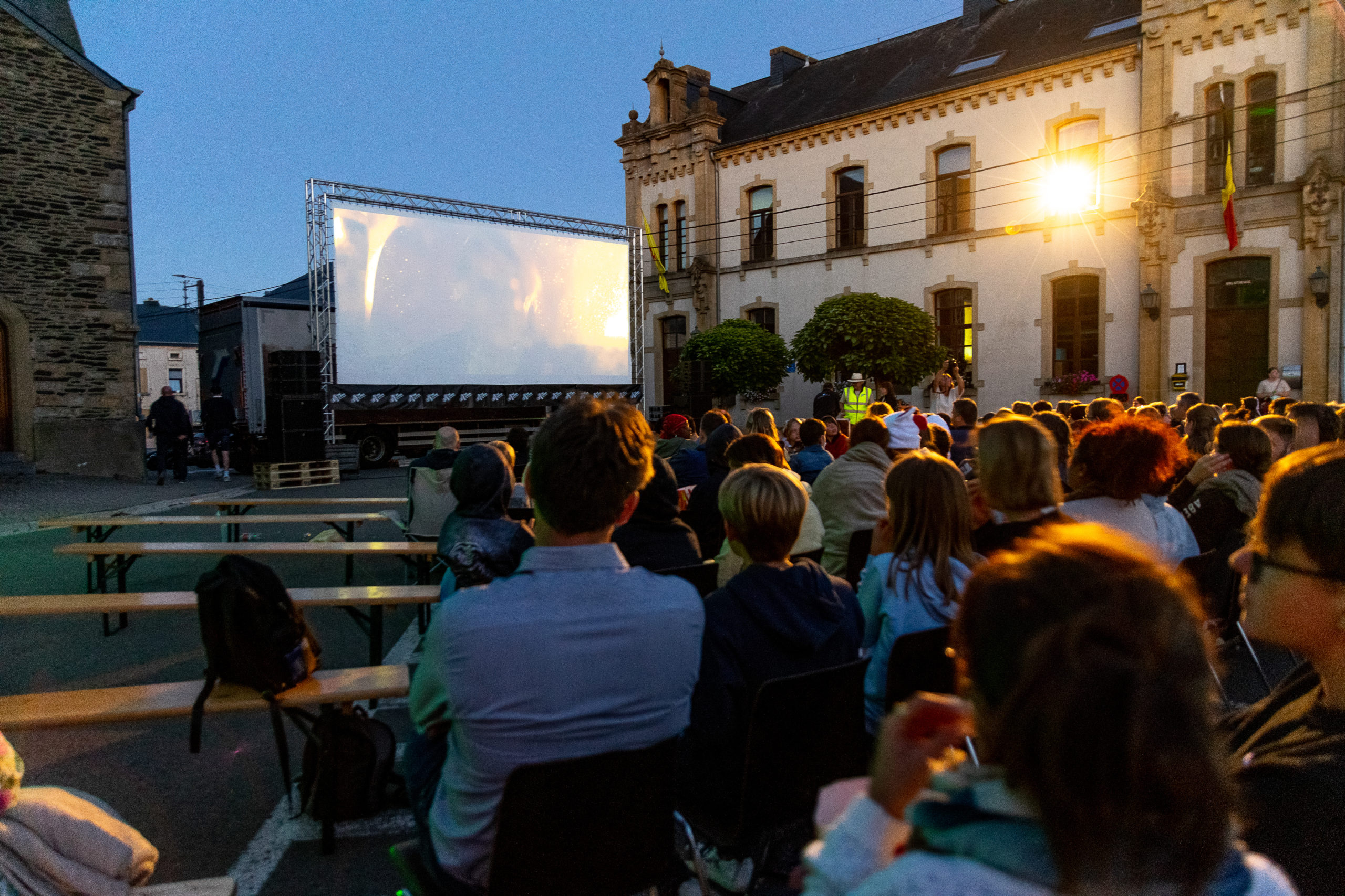 You are currently viewing Près de 800 spectateurs au cinéma en plein air à Habay