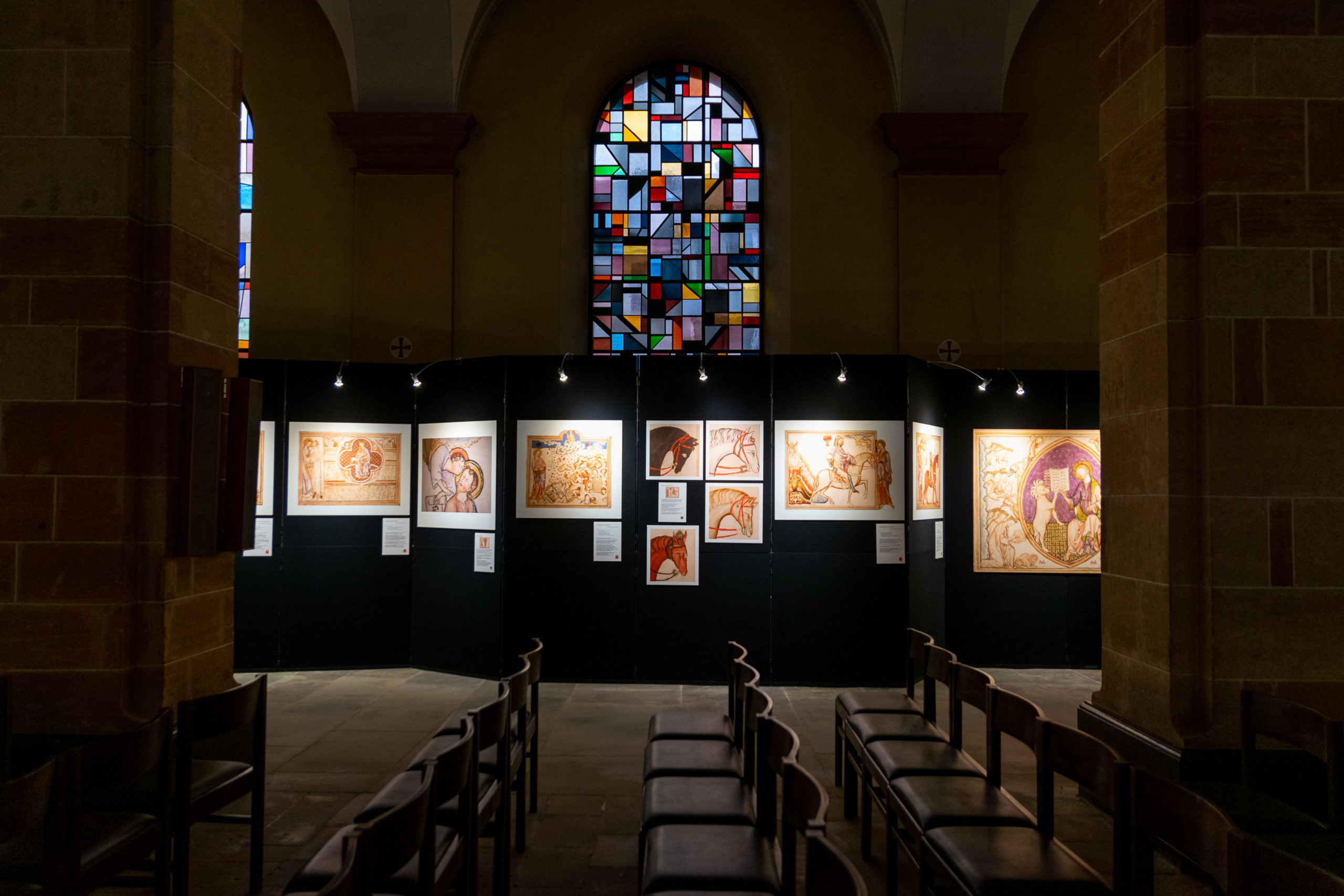 You are currently viewing Dans l’église de Virton, des enluminures du XIVe siècle fascinent